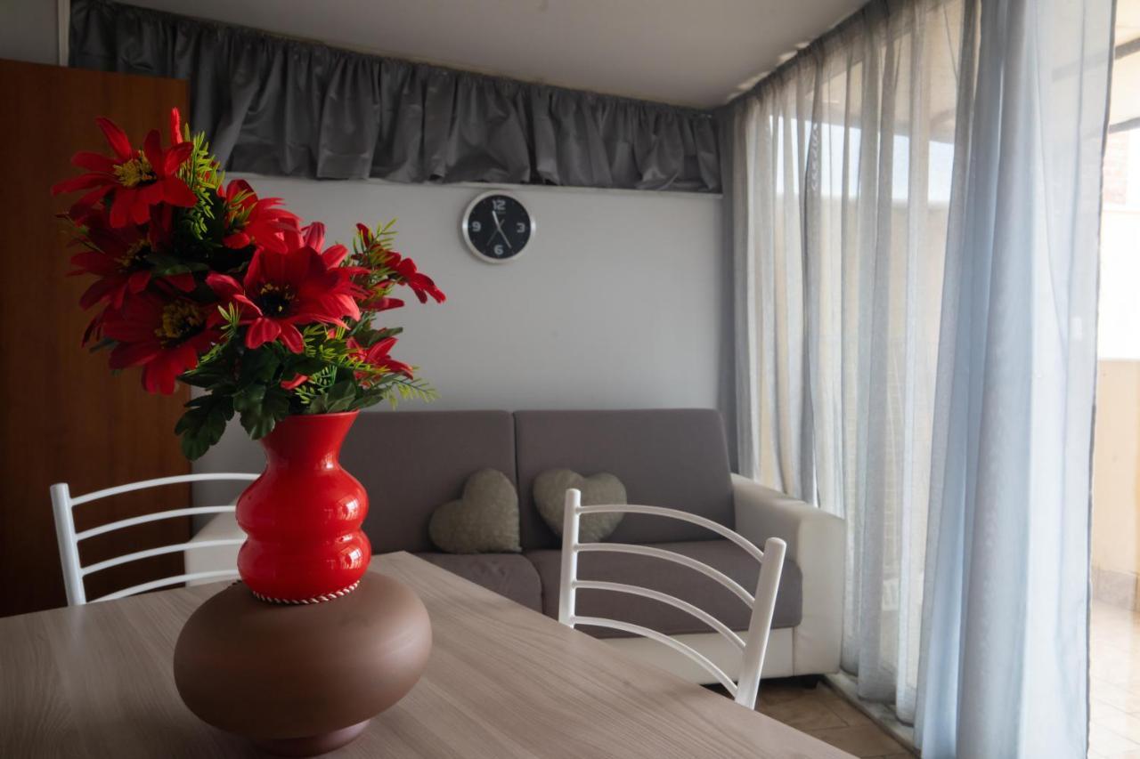 Nick & Santo'S Holiday Homes R 지아르디니낙소스 외부 사진